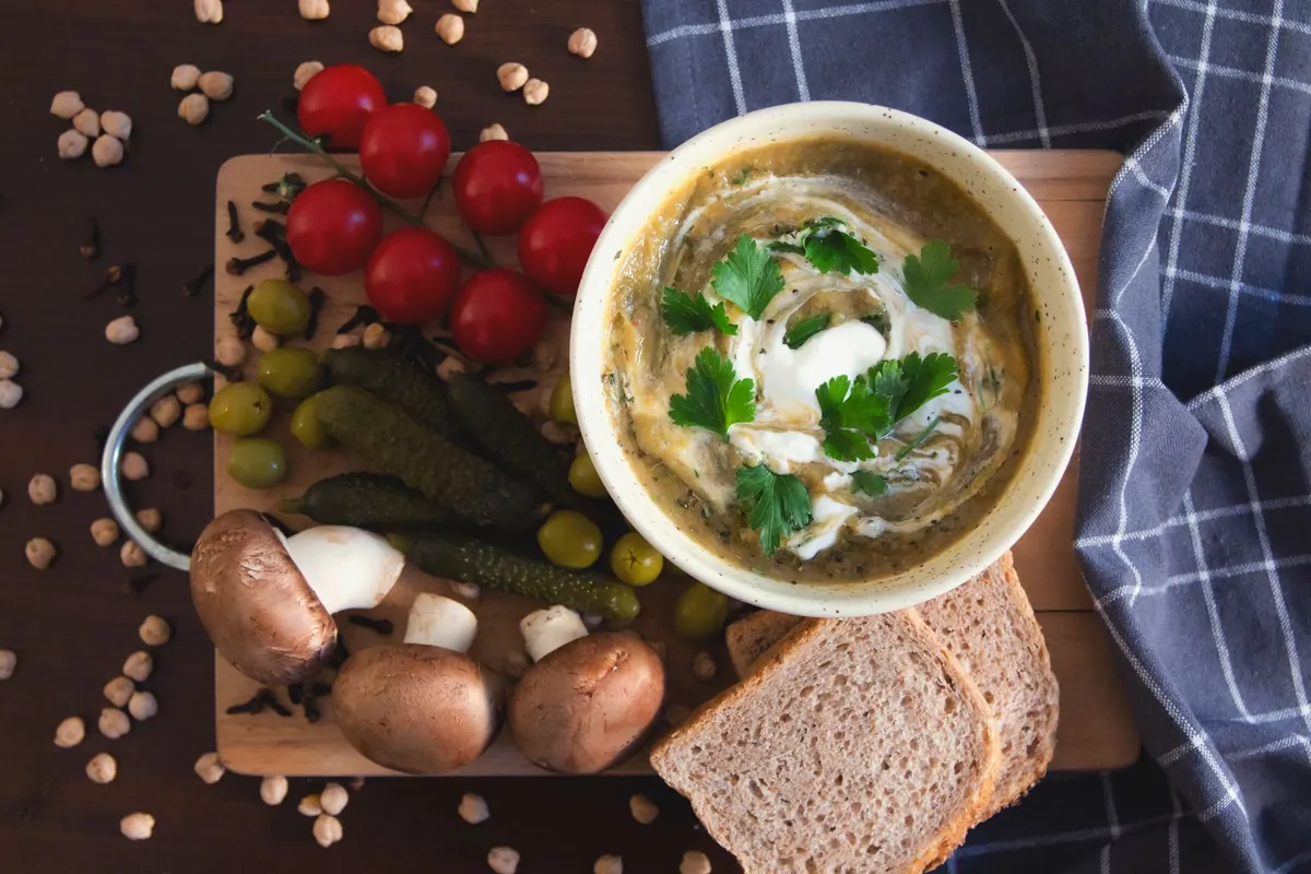 Nettle Soup, Pesto and Crisps: Three Seasonal Recipes for Spring Nettles
